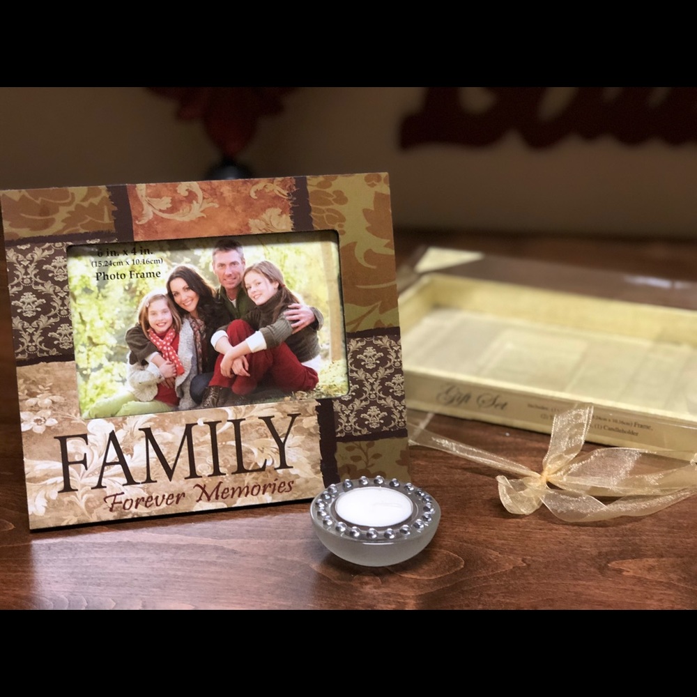 Picture Frame - Picture 2 of 6